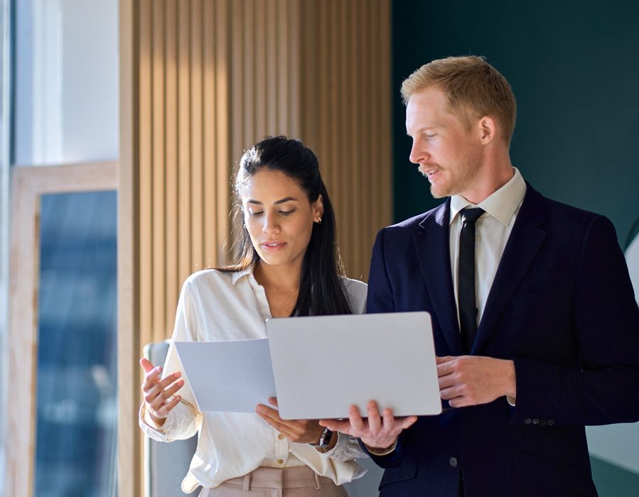 How Is a FL Adjuster Different from an Attorney?