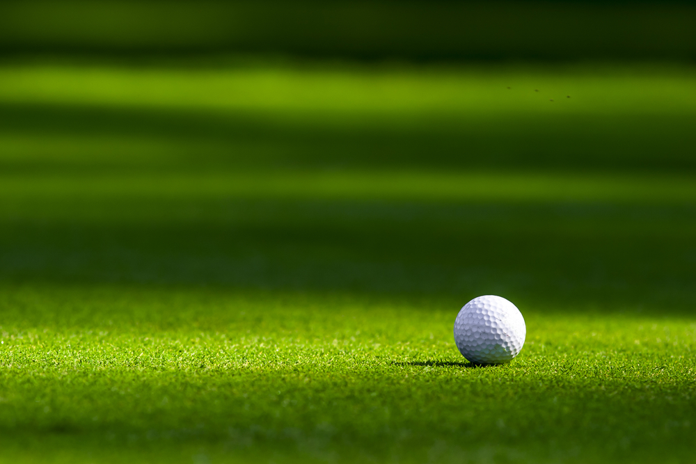 Legal Responsibilities When Golf Balls Damage Condo Associations